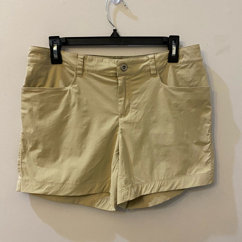 Patagonia Tan Hiking Shorts Women Size 8